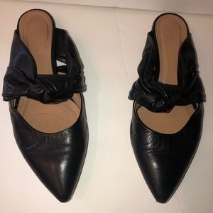 Lewit Pointed Toe Cara Flat Mules